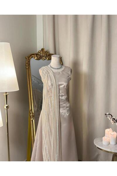 vanus fashion 5707 - فستان فاخر بتصميم أنيق ولمسات فريدة