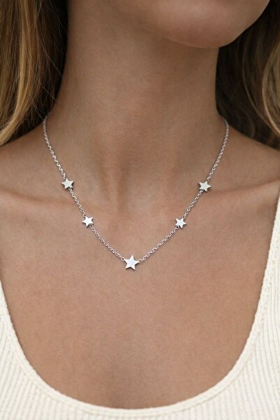 BY YASİN TOPÇU ⭐   قلادة أنيقة باللون الفضي مع تفاصيل على شكل نجمة ⭐