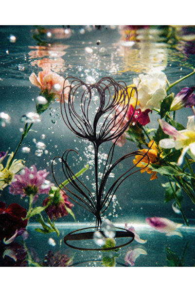 Epic Crafting Decorative Sculpture "Fall In Love" – Modern Art and Symbolism ...