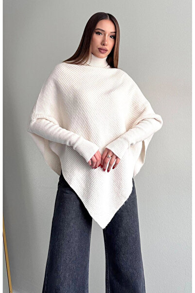 Lusin Women's Beige Asymmetrical Cut Turtleneck Knit Sweater