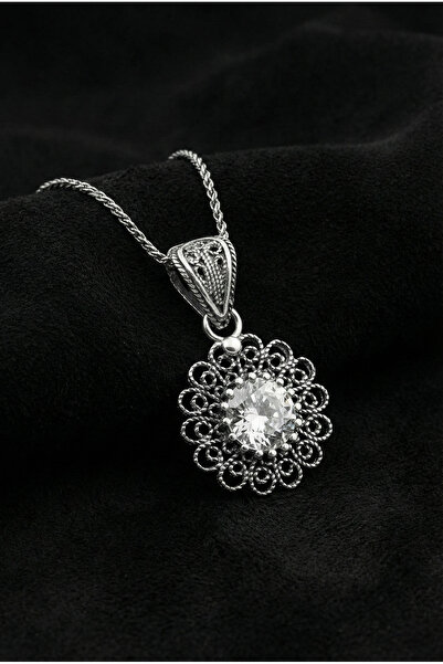 Erdobia Nisan Zirkon Doğum Taşı Çiçek Motifli Telkari Gümüş Kolye