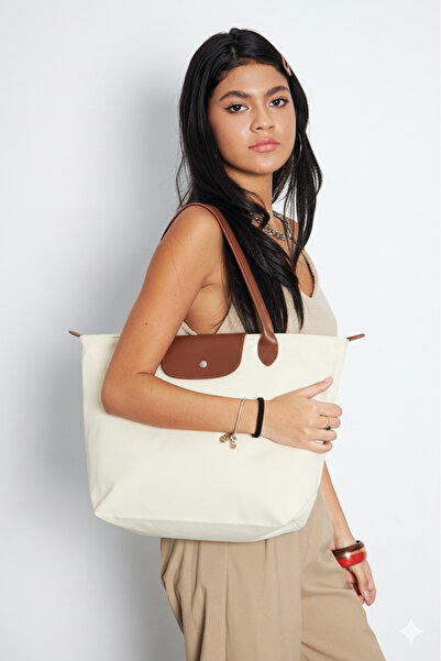 Madame Katlanır Fermuarlı Büyük Boy Kadın El Ve Omuz Çantası Krem