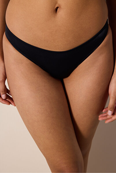 Penti Partea de jos de bikini neagră cheeky