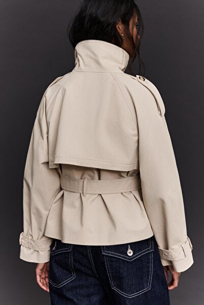 Bershka Huni yakalı trençkot ceket