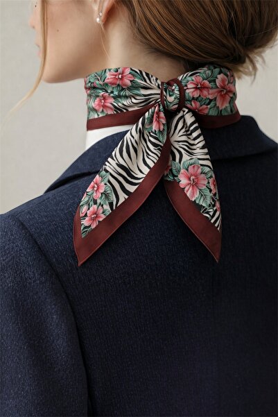 MOORİ Kadın Zebra ve Çiçek Desenli İpeksi Saten Fular 70x70 cm – Yumuşak Doku...