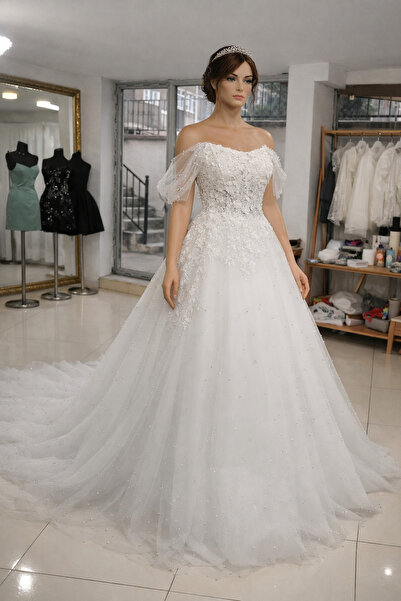 OZELDESİGN 3d çiçekli İnci tül etekli Gelinlik