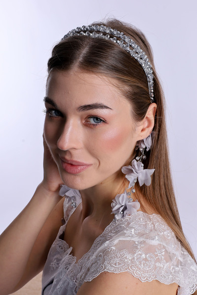 ByLohusa تاج الأمومة باللون الأبيض مع أقراط متدلية باللون الرمادي 1012