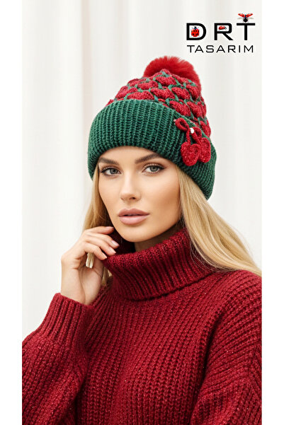 drt tasarım قبعة بوم بوم بنمط قلب منقوش باللون الأخضر والأحمر