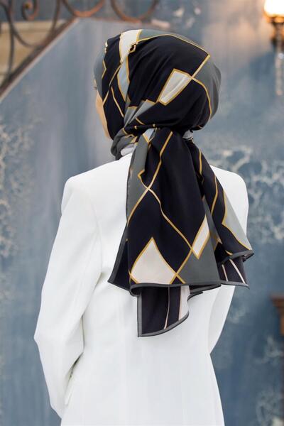 Vissona LÜKS MEDİNE İPEĞİ GOLD DETAYLI KARO DESENLİ FÜME RENKLİ 75X195 KIRIŞM...