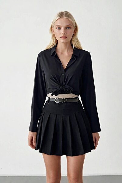 İLKCET MODA Dámska detailná šortková sukňa s čiernym skladaným pásom