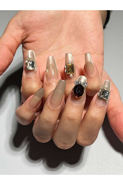 wow kutu E06 M Beden Kedi Gözü French Taşlı Takma Tırnak