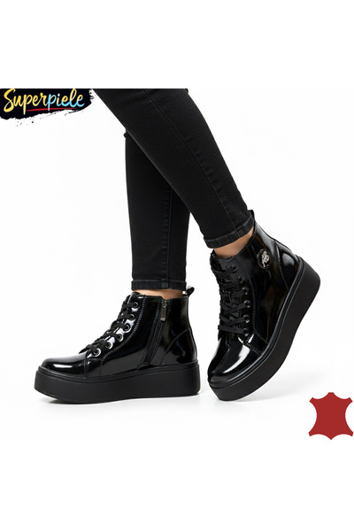 ANGEL BLUE Women's black patent leather boots T7022