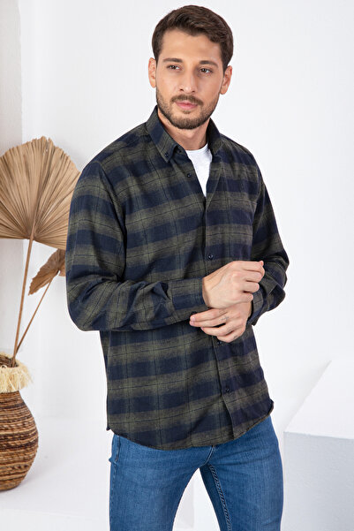 Varetta Men's Green Winter Shirt with Pockets, Classic Cut, Collared, Buttoned