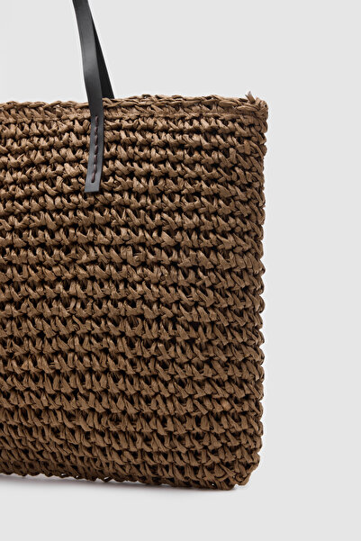 OGGO Τσάντα ώμου καφέ με ψάθινη δερμάτινη λαβή