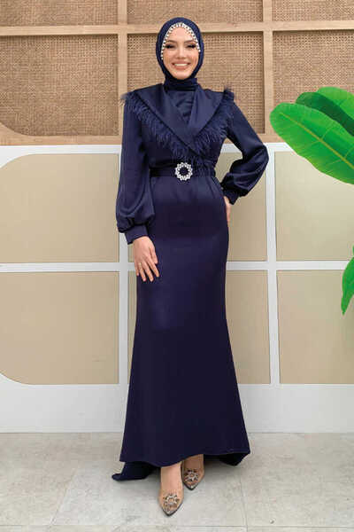 Bym Fashion Satin Abendkleid mit Feder Schleppe Gürtel Zubehör 3869 Marineblau