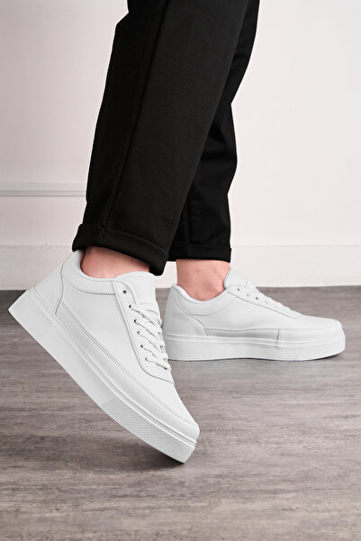 E SPORT حذاء رياضي كاجوال باللونين الأبيض والأسود للرجال