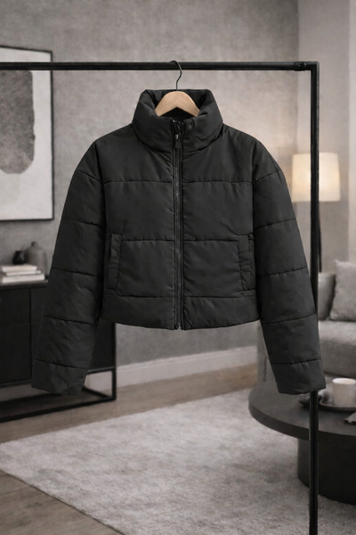 Richarlison Kadın Şişme Mont Dik Yaka Fermuarlı Kısa Kışlık Mont