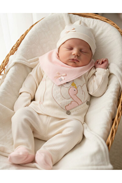 Ege Bebek Kız Bebek %100 Pamuk Yeni Doğan Kuğu Nakışlı 5 Parça Hastane Çıkışı...
