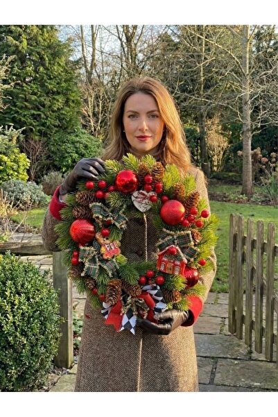 Zeynebinsırüstü El Yapımı Seramik Ev Detaylı Çam Ağacı Temalı Kapı Süsü