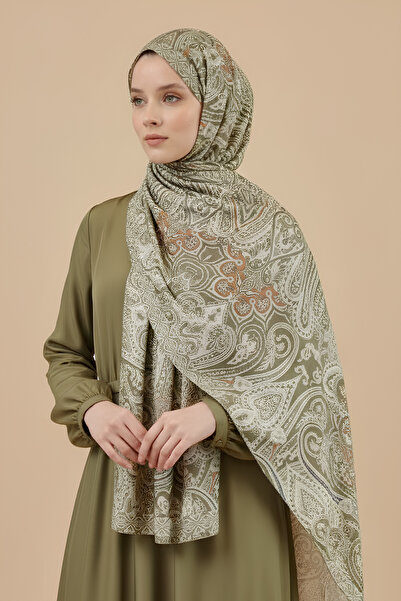 Glamouria تصميم شال حريري