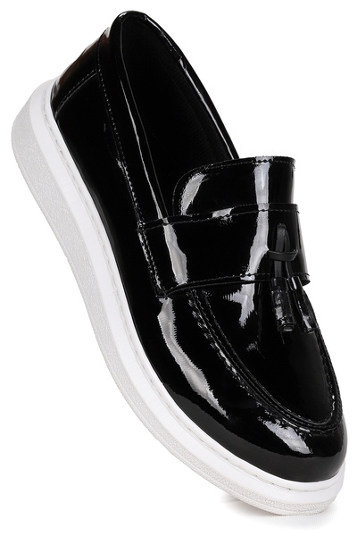 Kiko Kids حذاء تولا للأولاد بفيونكة من الجلد اللامع