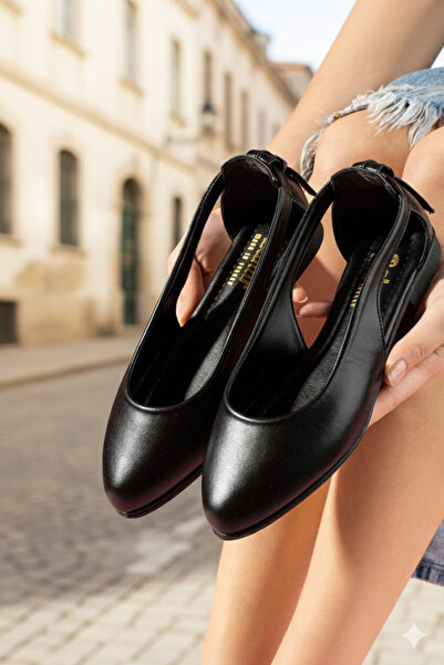 META TREND Kadın Siyah Cilt Yanı Açık Arkası Püsküllü Günlük Şık Rahat Babet