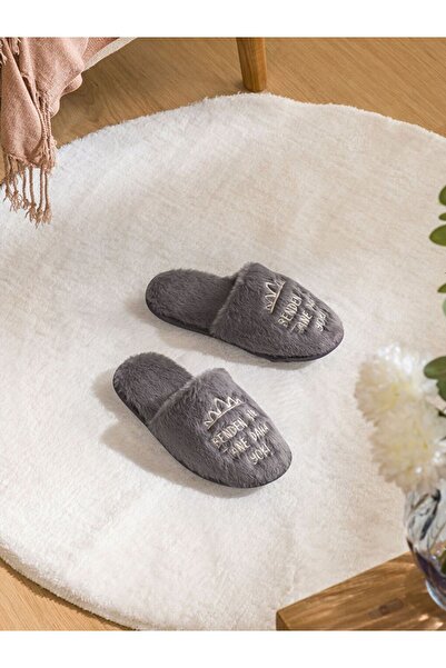 LC Waikiki Slogan Nakışlı Kadın Pelüş Ev Terliği