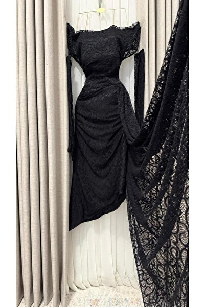 KALDE Black lace evening dress with detachable sleeves