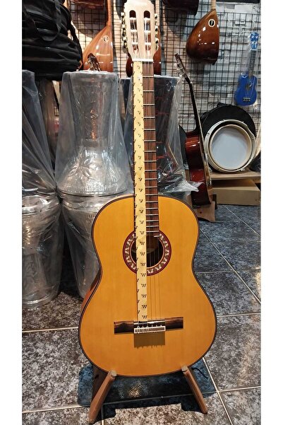 VALENCIA VC-404 KLASİK GİTAR KILIFLI