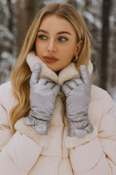 stravis Raincoat Fabric Gray Touchscreen Gloves