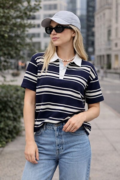 threeoff Tricou de damă cu nasturi, guler polo, cu dungi, tricotaj supradimen...