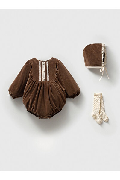 annemade Hat and Socks Romper