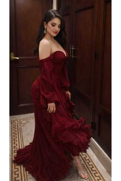 Princess costumes Draped chiffon evening dress with puff sleeves and tiered r...