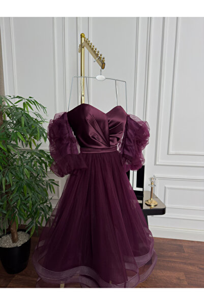 Princess costumes Tulle midi evening dress with dropped sleeves and a corset ...