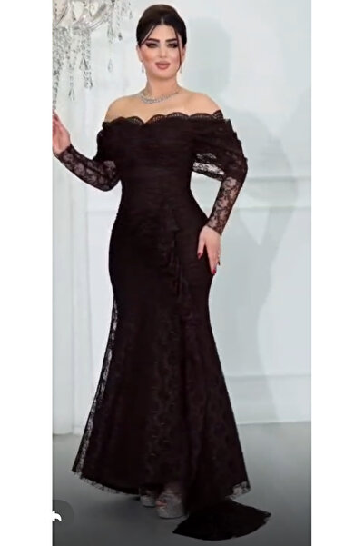 Diva style Brown lace evening dress