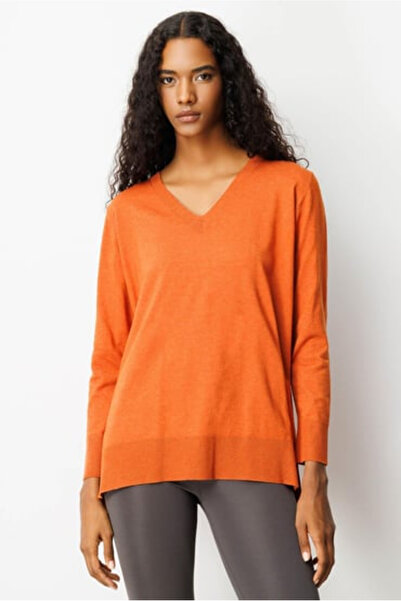 Desen Pulover de damă cu decolteu în V și șliț în față și în spate