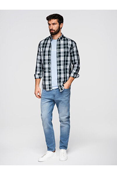 OMBRE Men's Carrot Fit Jeans with Distressed Details - Light Blue OM-PADP-0253