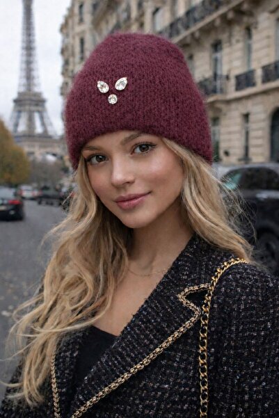 VelvetCharmStudio Bordo Tüylü İpli Taşlı Örgü Düz Bere