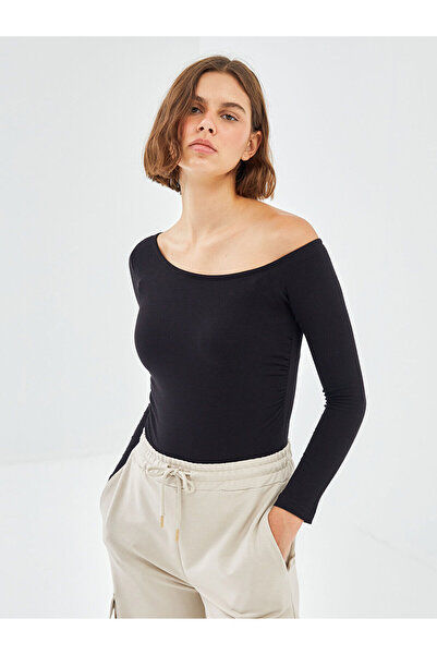 LC Waikiki Siyah Kayık Yaka Kadın Bodysuit