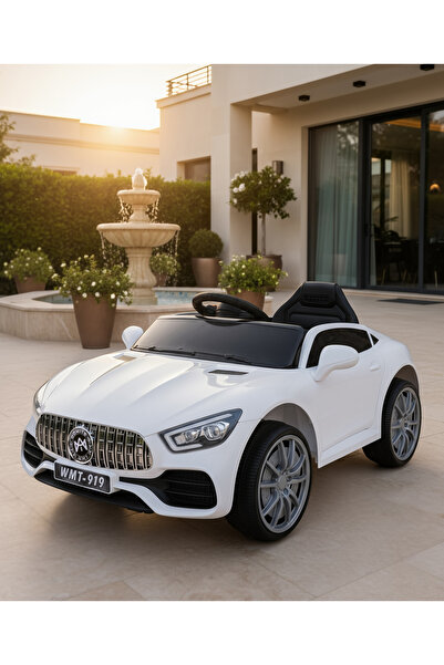 Fab N Funky سيارة ركوب أنيقة قابلة لإعادة الشحن تعمل بالبطارية - بيضاء