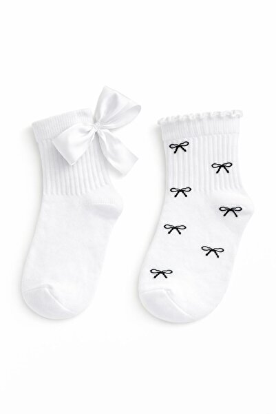SOLDE SOCKS 2’li Set Kadın Pamuklu Çorap – Fiyonk Detaylı, Düz Beyaz, Kaliteli