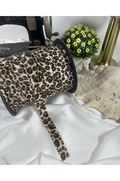 jasmina store leopar desenli lazer kesim süet şerit
