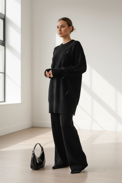 NEWCO Leaf Motif Hand Embroidered Tunic Pants Knitwear Two-Piece Set