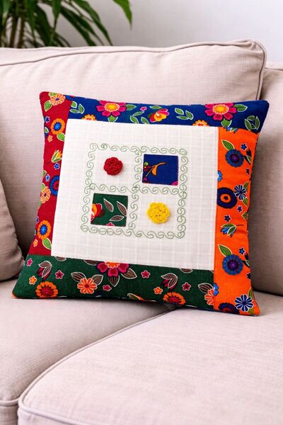 FIRAT RİZE BEZLERİ Çiçek Desenli İşlemeli Kırlent (40x40)