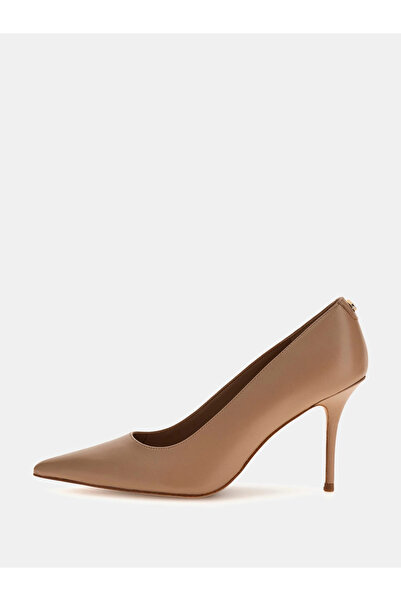 Guess حذاء نسائي بكعب كريمي من Prindy FLFPRNLEA08-NUDE