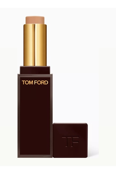 TOM FORD BEAUTY قلم كونسيلر ناعم غير لامع بدون أثر - بيج 2W0