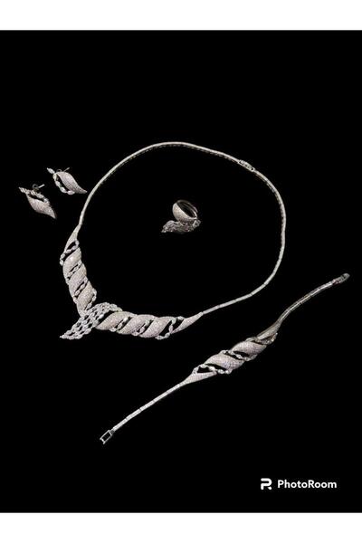 FASHION Silver bracelet with a wristband and beads