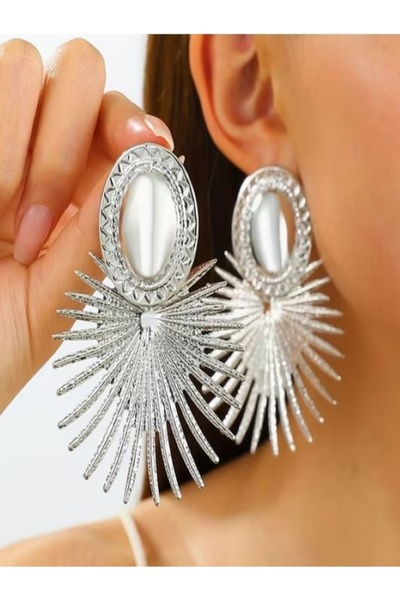 Alyas Aksesuar Big Leaf Model Earrings