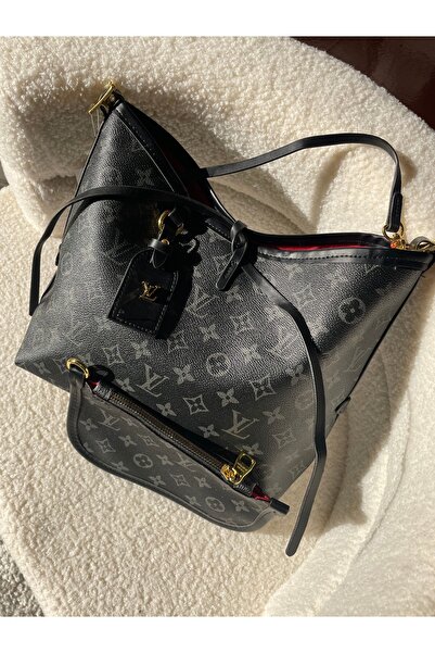 Lolo boutique Louis bags