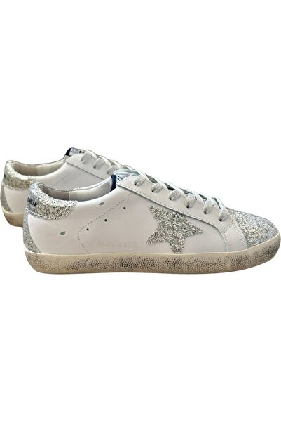 Motif Trend حذاء رياضي نسائي جولدن جوس فضي